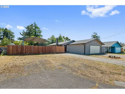 1065 Fenwick Street Coos Bay OR 97420