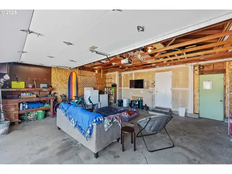 1065 Fenwick Street Coos Bay OR 97420