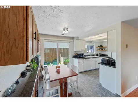 1065 Fenwick Street Coos Bay OR 97420