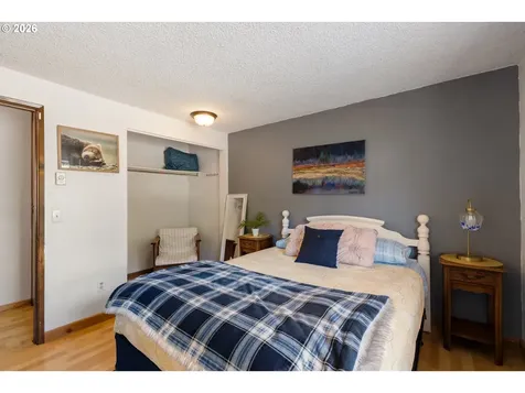 930 Prescott Lane Springfield OR 97477