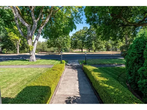 3223 NE Nichols Boulevard Longview WA 98632