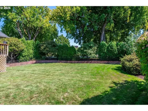 3223 NE Nichols Boulevard Longview WA 98632