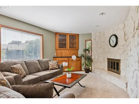 3223 NE Nichols Boulevard Longview WA 98632