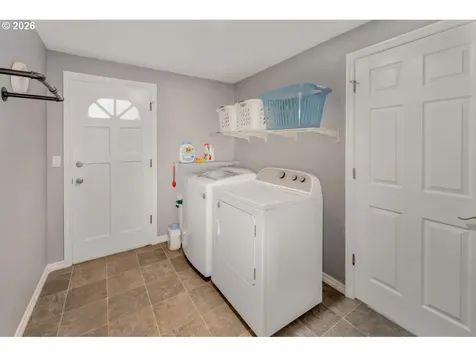 555 66th Street Springfield OR 97478