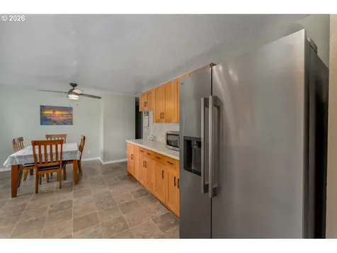 555 66th Street Springfield OR 97478