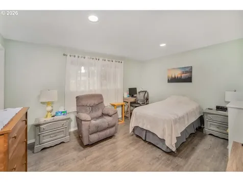 555 66th Street Springfield OR 97478