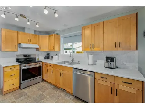 555 66th Street Springfield OR 97478