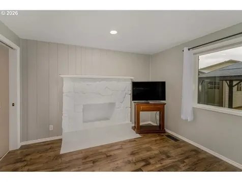 555 66th Street Springfield OR 97478