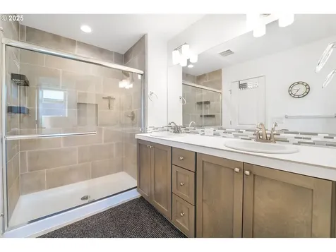 1203 N Fairhope Place Ridgefield WA 98642