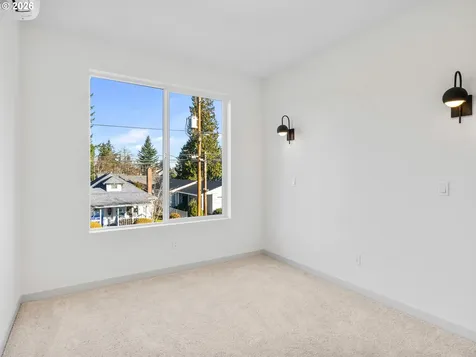7466 SE Tolman Street Portland OR 97206