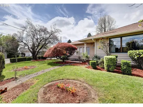 415 NE 116th Place Portland OR 97220