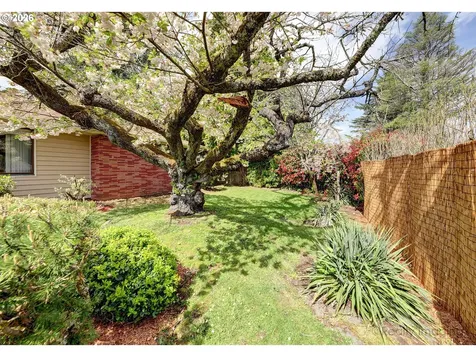 415 NE 116th Place Portland OR 97220