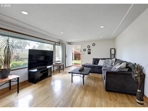 415 NE 116th Place Portland OR 97220