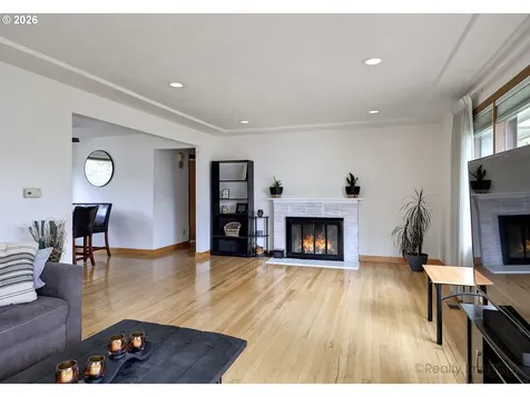 415 NE 116th Place Portland OR 97220