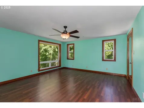 25363 Wonderly Road Rainier OR 97048