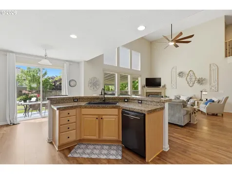 559 E 16th Street Lafayette OR 97127
