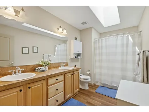 559 E 16th Street Lafayette OR 97127