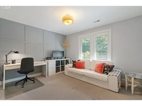5328 Lower Drive Lake Oswego OR 97035