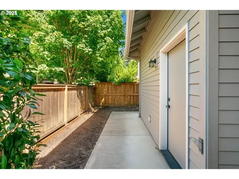 5328 Lower Drive Lake Oswego OR 97035