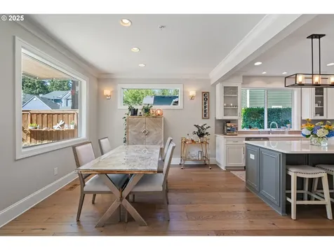 5328 Lower Drive Lake Oswego OR 97035