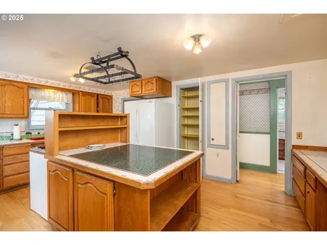 2822 Crocker Road Eugene OR 97404