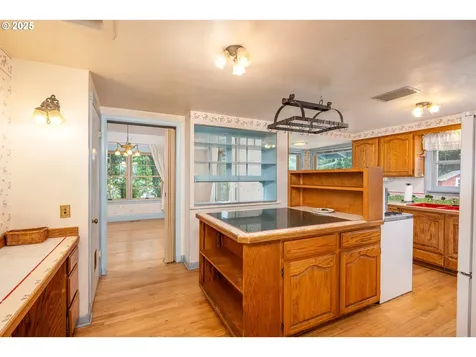 2822 Crocker Road Eugene OR 97404