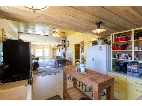 1102 S Roosevelt Street Goldendale WA 98620