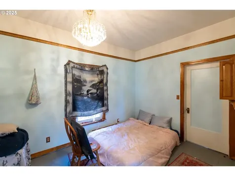1102 S Roosevelt Street Goldendale WA 98620