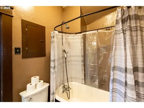 1102 S Roosevelt Street Goldendale WA 98620