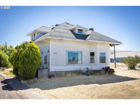 1102 S Roosevelt Street Goldendale WA 98620