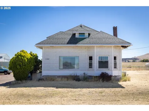 1102 S Roosevelt Street Goldendale WA 98620
