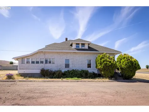 1102 S Roosevelt Street Goldendale WA 98620