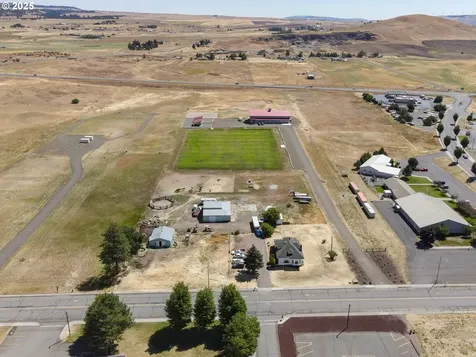 1102 S Roosevelt Street Goldendale WA 98620