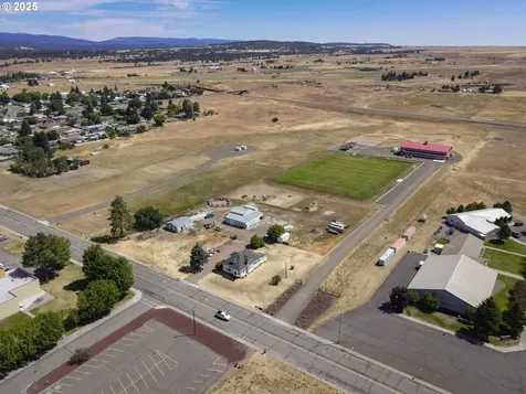 1102 S Roosevelt Street Goldendale WA 98620