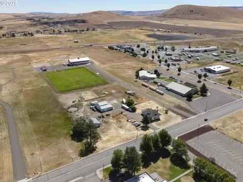 1102 S Roosevelt Street Goldendale WA 98620