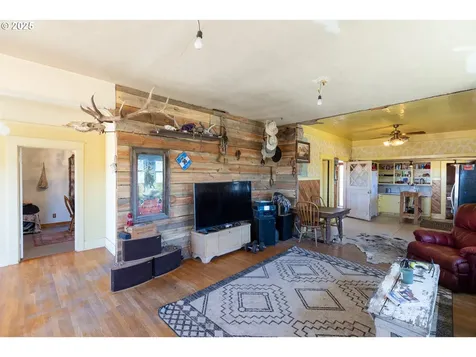1102 S Roosevelt Street Goldendale WA 98620