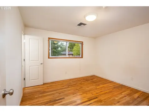 816 Barrett Avenue Eugene OR 97404