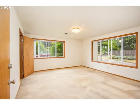816 Barrett Avenue Eugene OR 97404