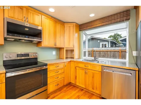 816 Barrett Avenue Eugene OR 97404