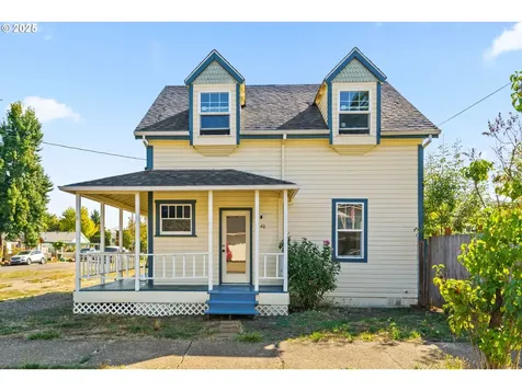 40 N L Street Cottage Grove OR 97424
