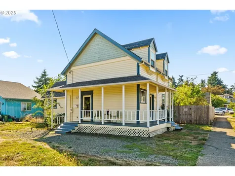40 N L Street Cottage Grove OR 97424