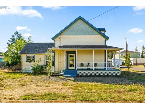 40 N L Street Cottage Grove OR 97424