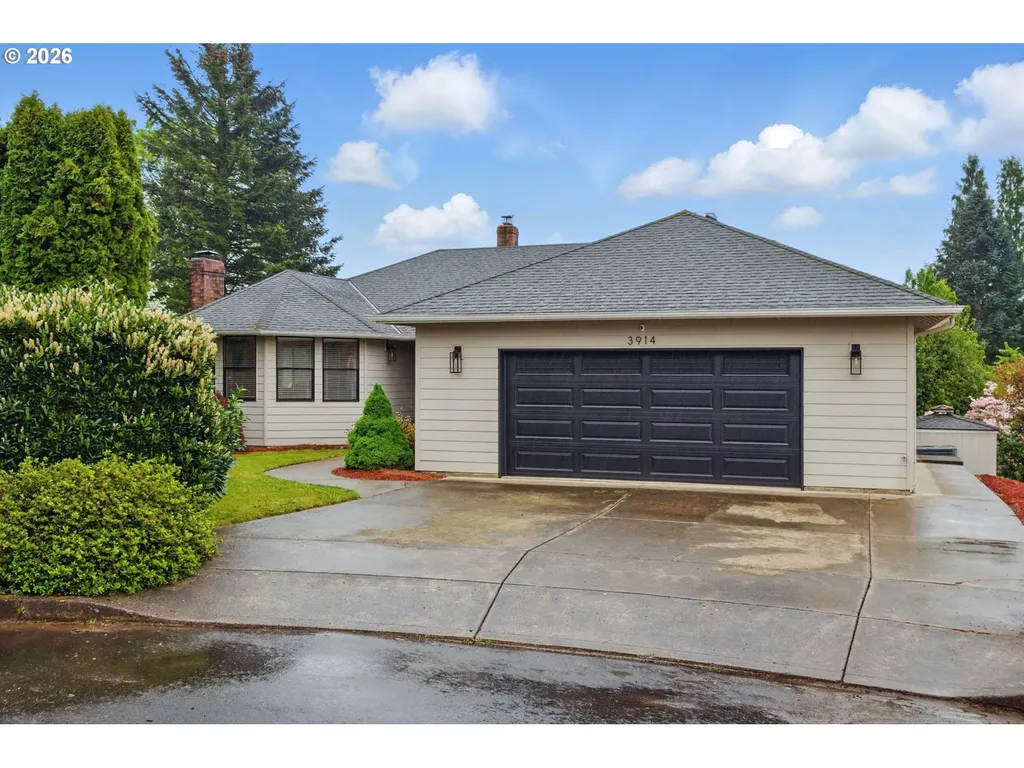3914 S Circle Washougal WA 98671