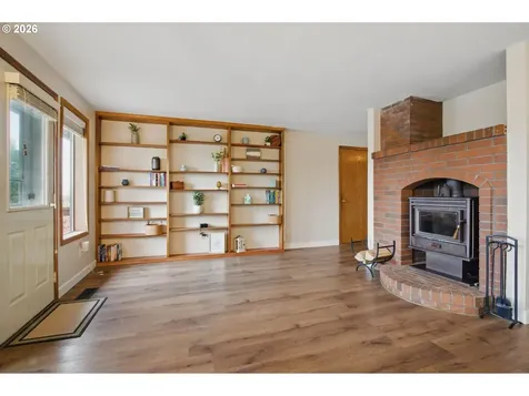 3914 S Circle Washougal WA 98671