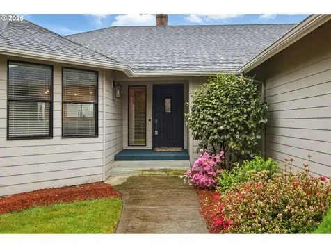 3914 S Circle Washougal WA 98671