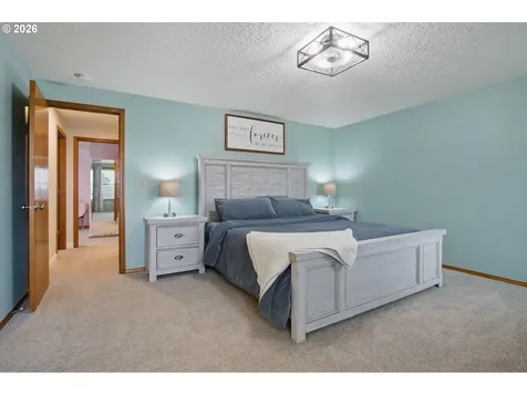 3914 S Circle Washougal WA 98671