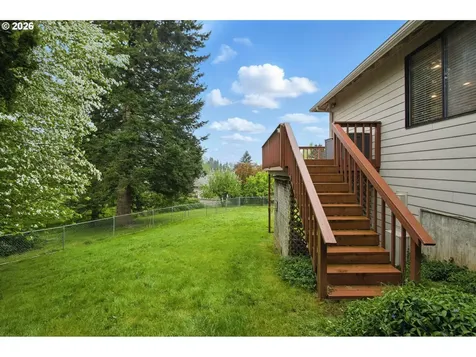 3914 S Circle Washougal WA 98671