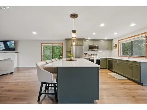 3914 S Circle Washougal WA 98671