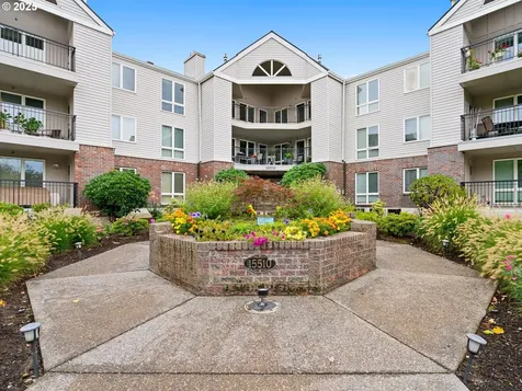 15510 NE Knott Street Portland OR 97230