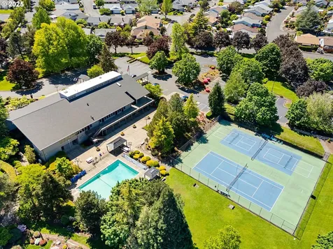 15510 NE Knott Street Portland OR 97230